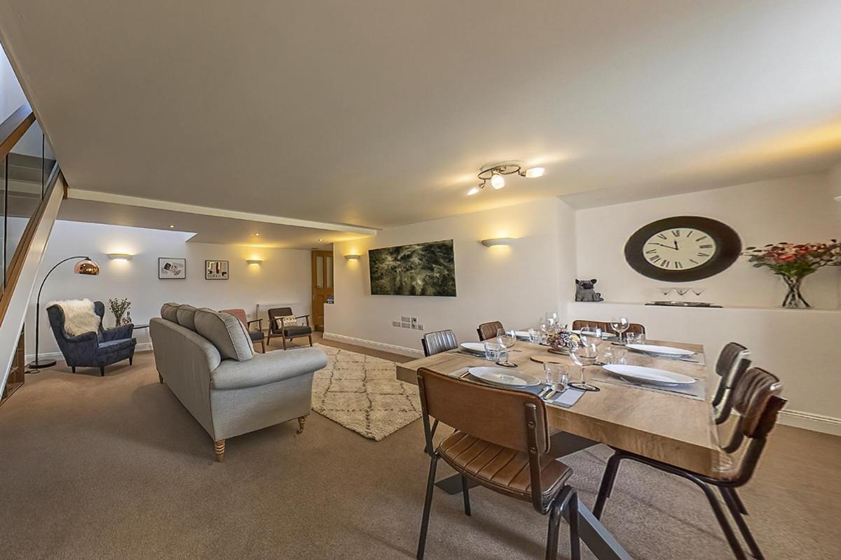 3 Bedroom Barn Conversion With Hot Tub-Garden View - Ty Cerrig Barn Corwen Exterior foto